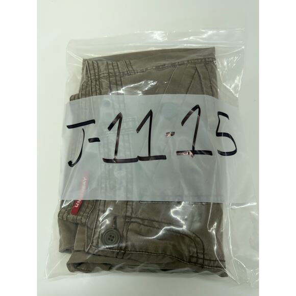 Union Bay Juniors Capris Size 9 Brown Cargo Capris - Picture 11 of 11